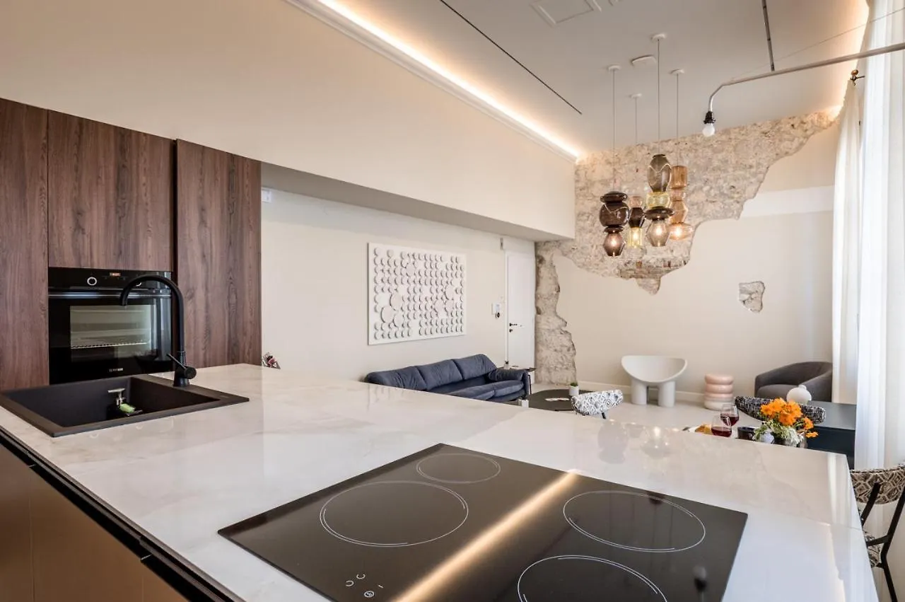 Lilo Unique Stays - Live With Love In Heraklion Apartment